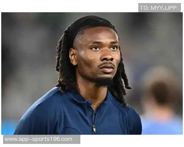 老图拉姆获金童终身成就奖感慨儿子成就超出预期 老图拉姆获金童终身成就奖感慨儿子成就超出预期