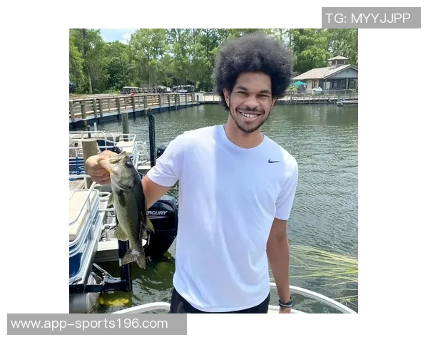 半场表现惨淡亨特仅得2分贾勒特阿伦更是低迷仅得4分 半场表现惨淡亨特仅得2分贾勒特阿伦更是低迷仅得4分